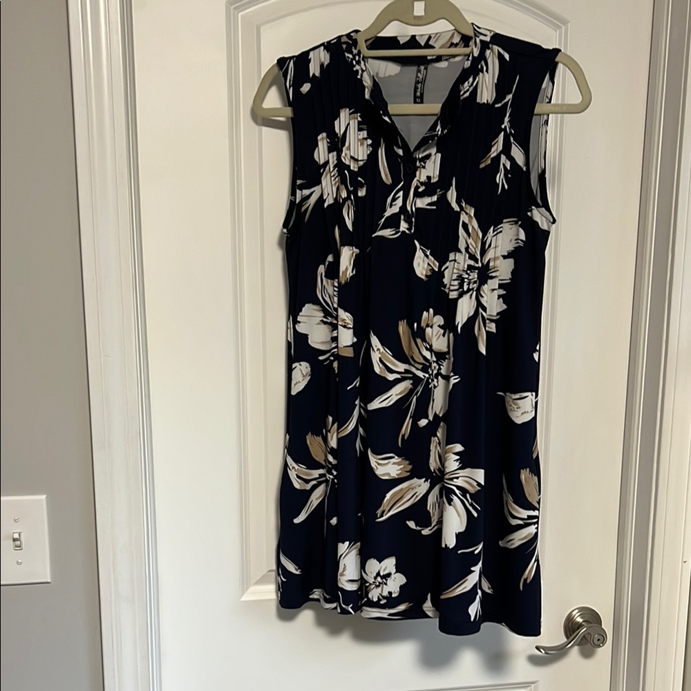Navy cream khaki floral print Sleeveless Tunic top
